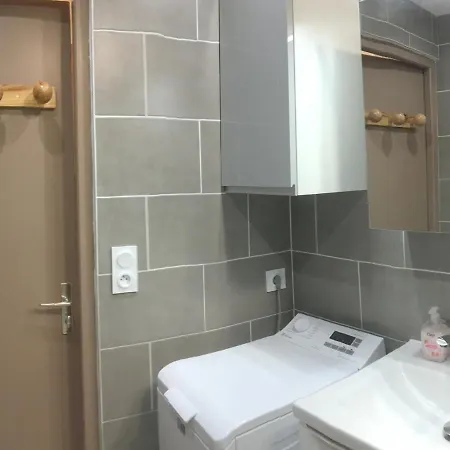 Chaleureux 4 Pers, Proche Des Remontees Et Commerces, Balcon Ensoleille - Fr-1-263-520 Apartment Valloire
